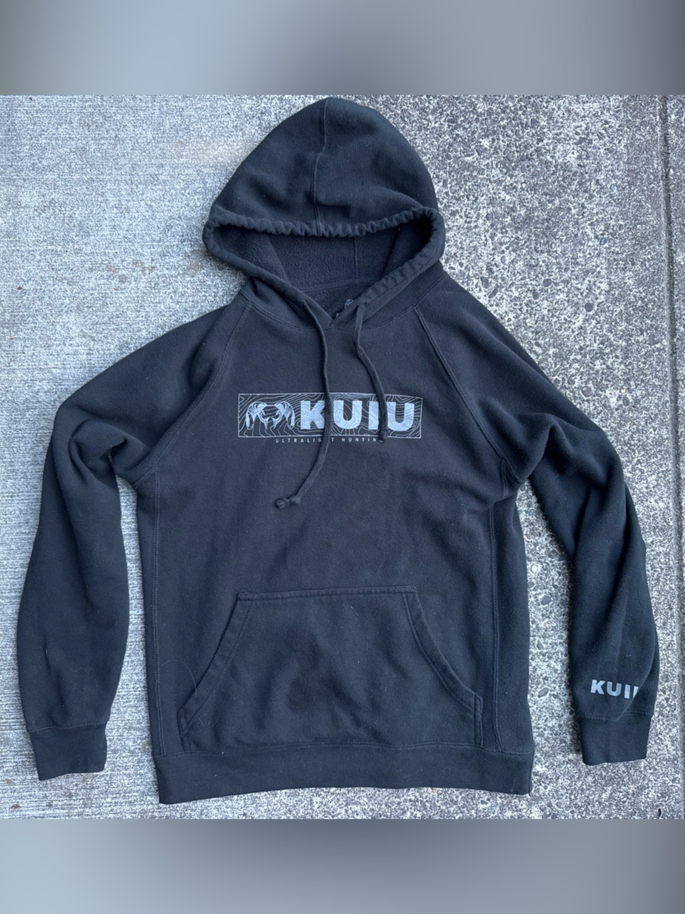 KUIU Black Pullover Hoodie with Chest Logo